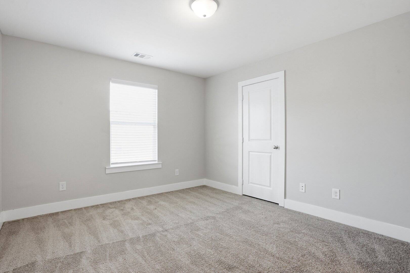 6449 Scudder Drive Lithonia, GA 