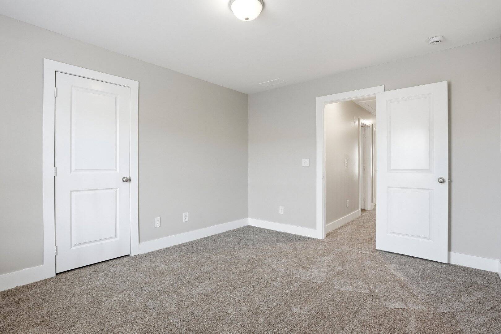 6449 Scudder Drive Lithonia, GA 