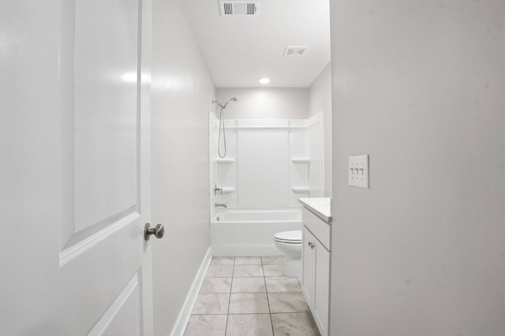 6449 Scudder Drive Lithonia, GA 