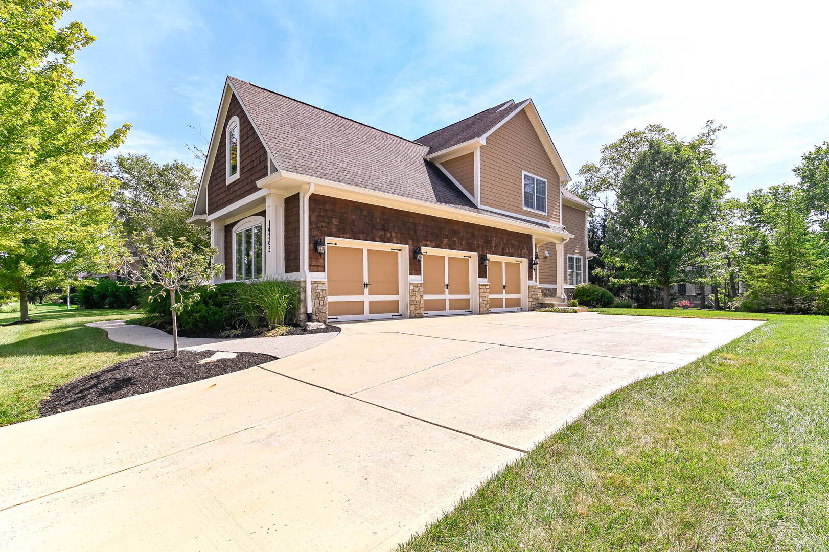 14263 Hearthwood Dr Fishers, IN 46040