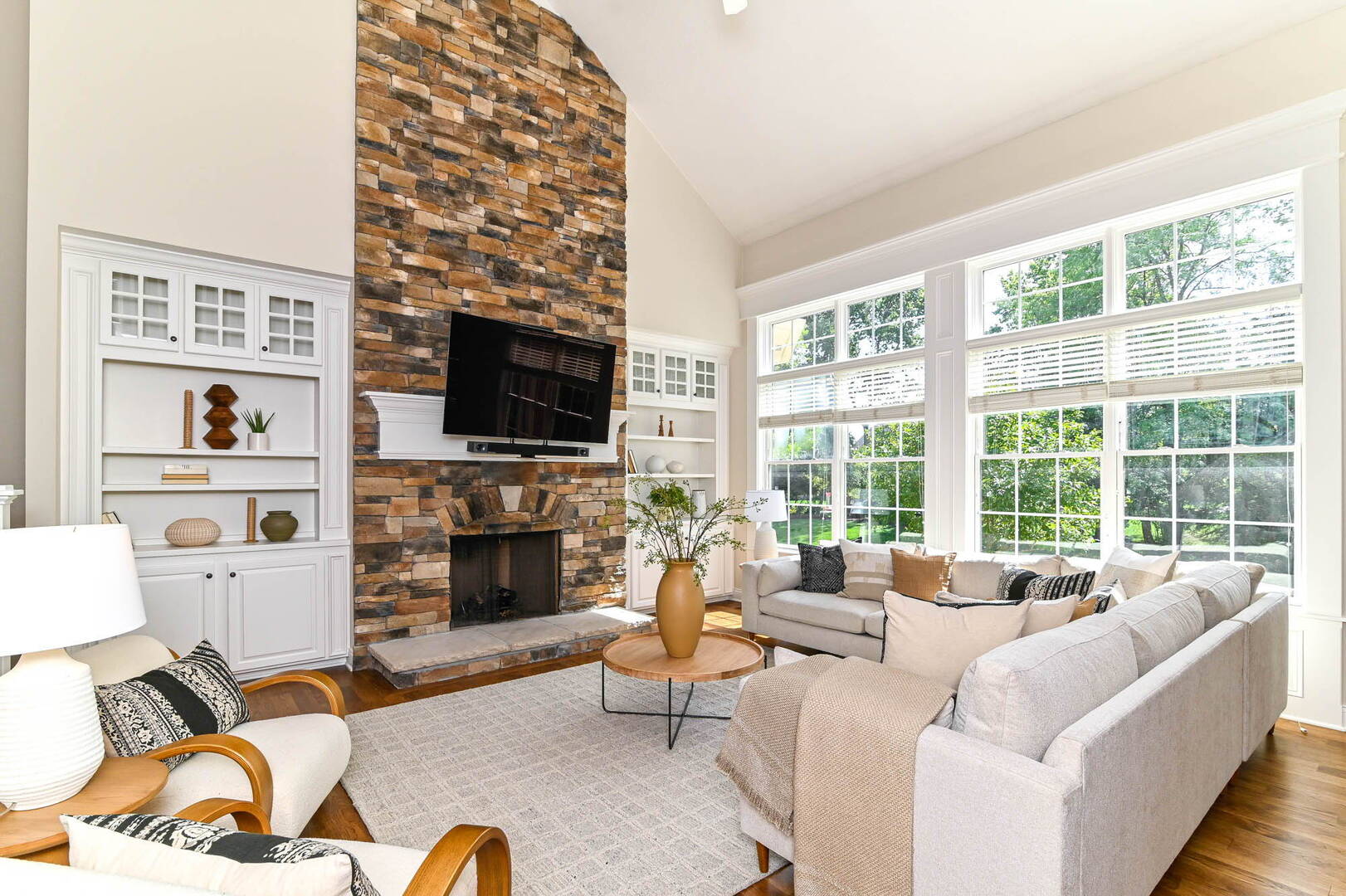 14263 Hearthwood Dr Fishers, IN 46040