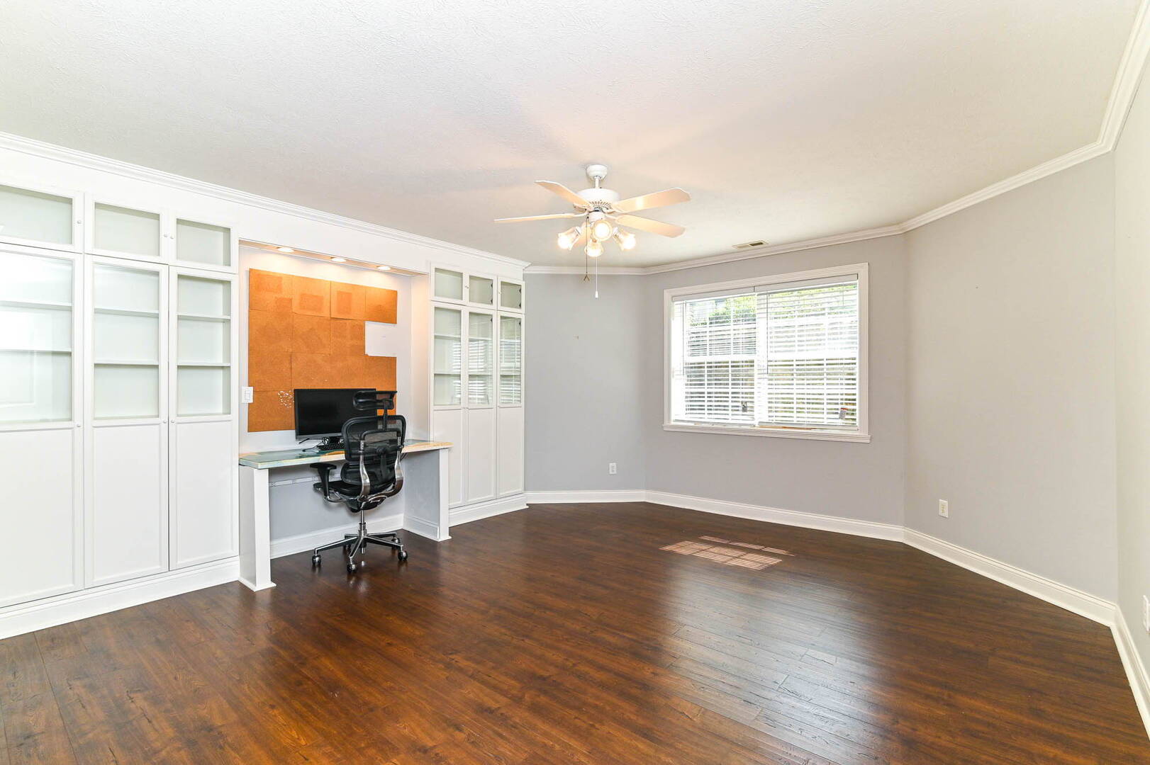 14263 Hearthwood Dr Fishers, IN 46040