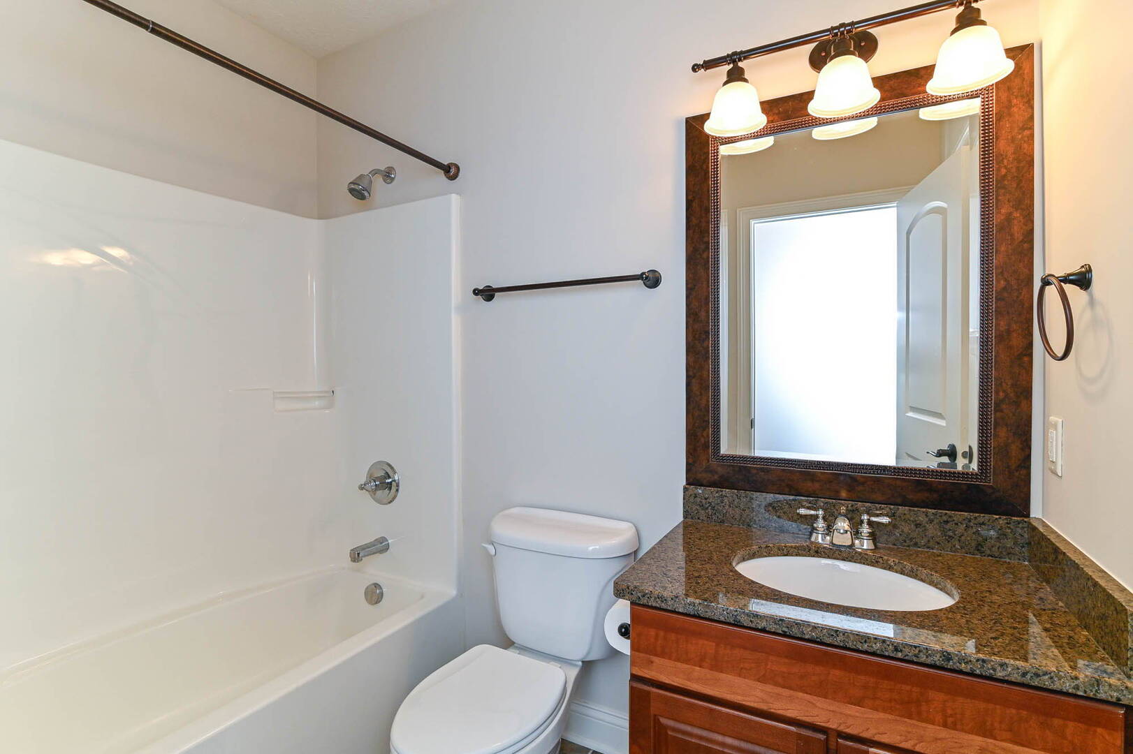 14263 Hearthwood Dr Fishers, IN 46040