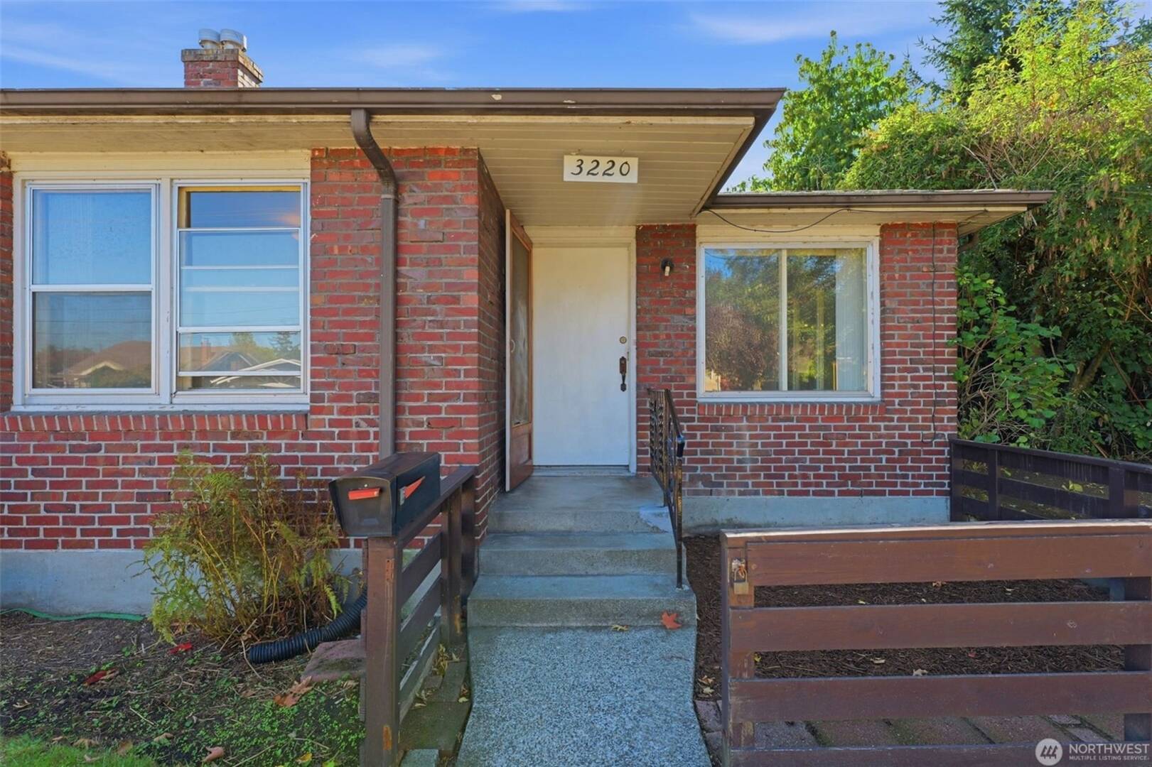 3218 3220 N 21st St Tacoma, WA 98406