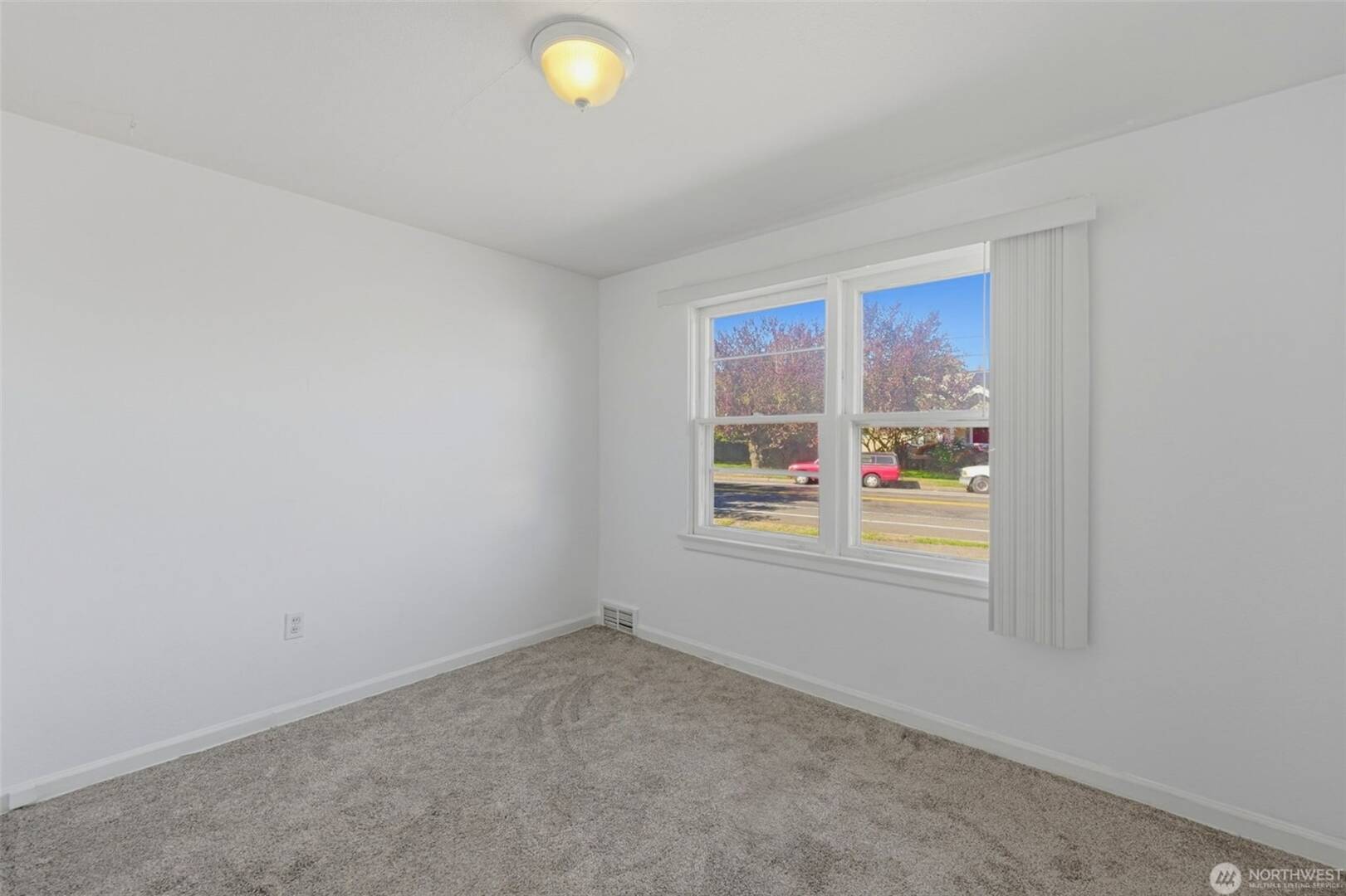 3218 3220 N 21st St Tacoma, WA 98406