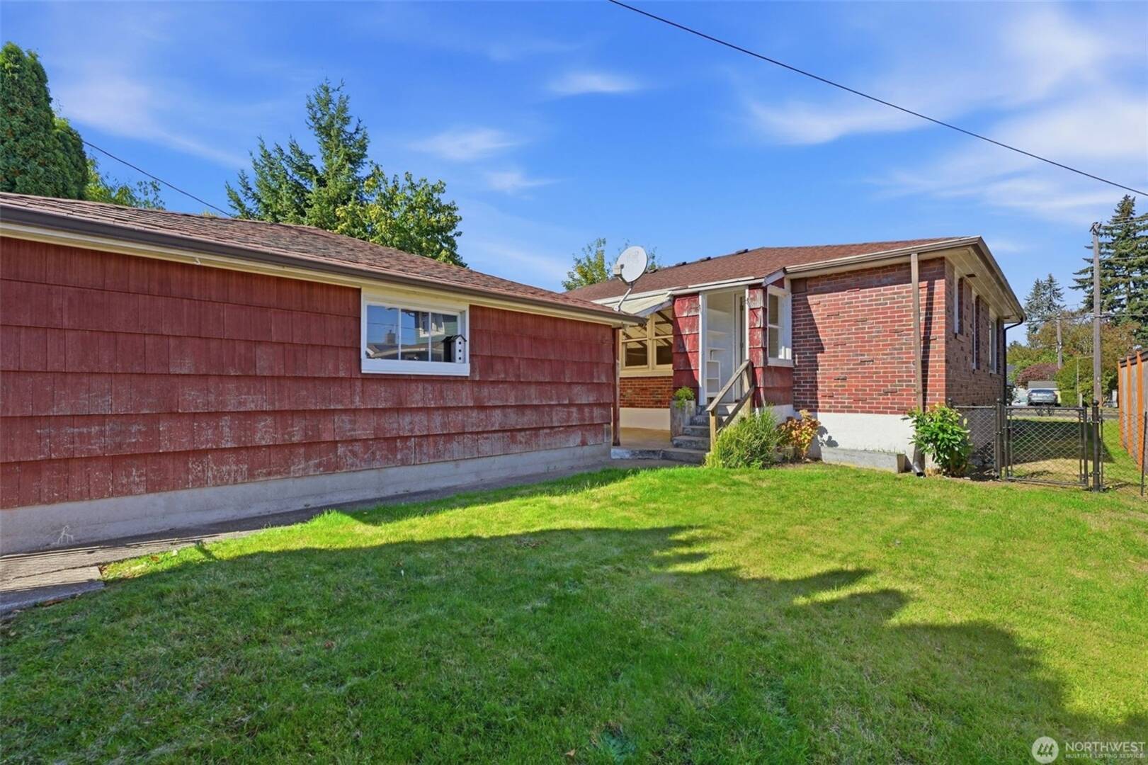 3218 3220 N 21st St Tacoma, WA 98406