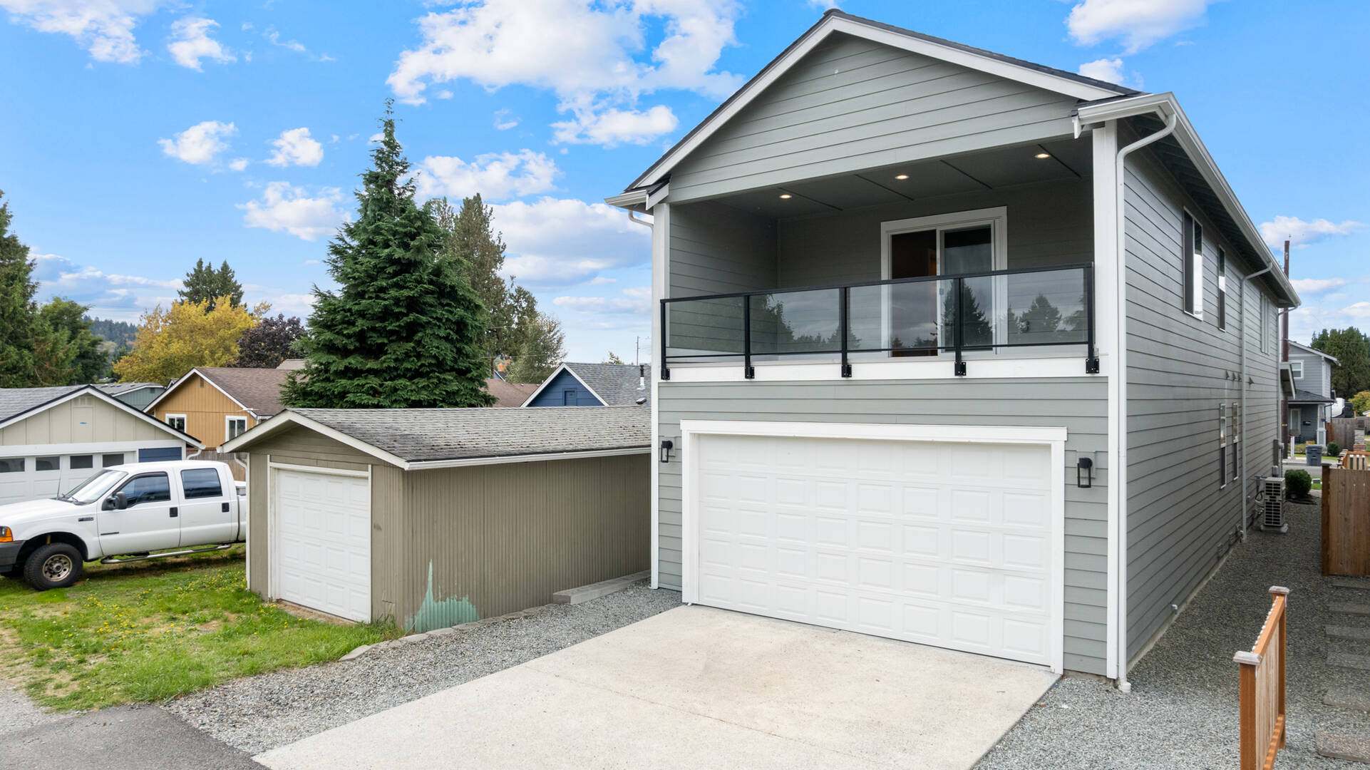 511 15th St SE Puyallup, WA 98372