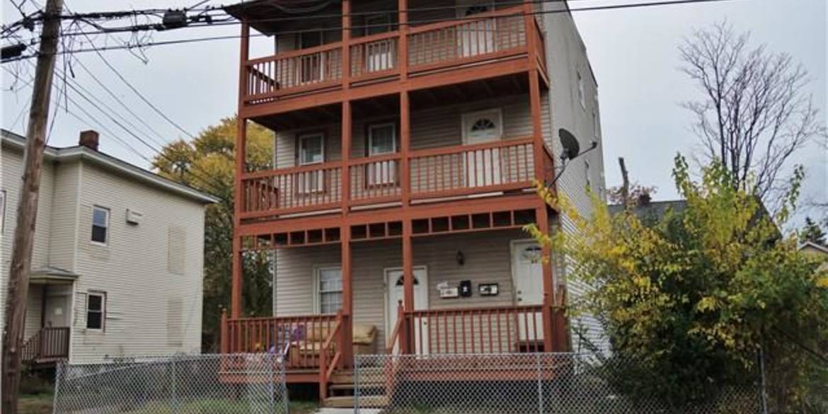 Brivity 61 Ridge Avenue Bridgeport, CT 06604