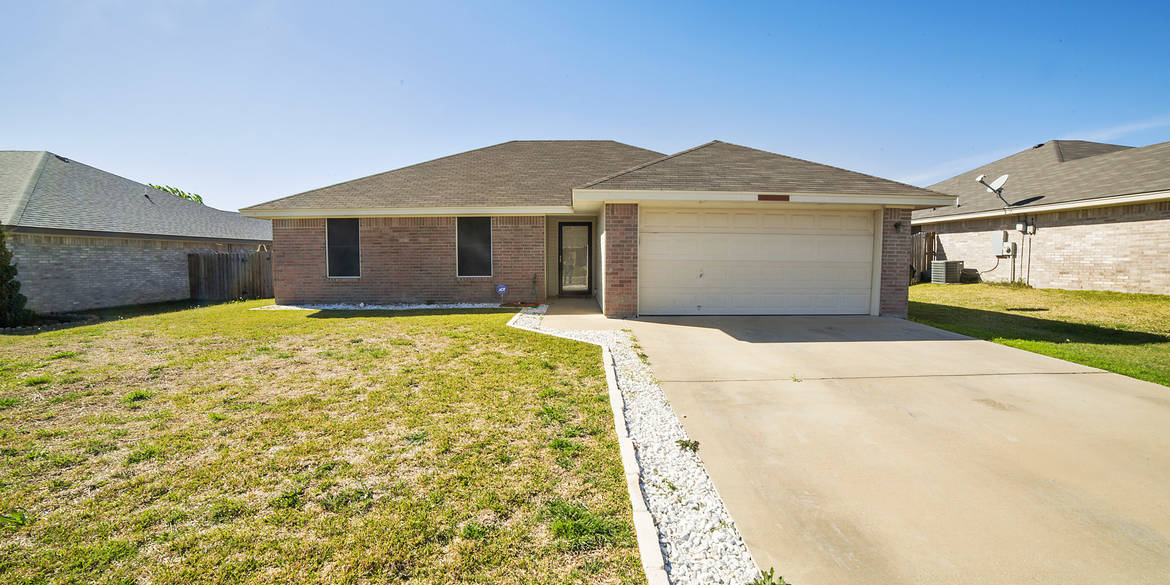 Brivity 205 Oak Ridge Dr. Nolanville, TX 76559