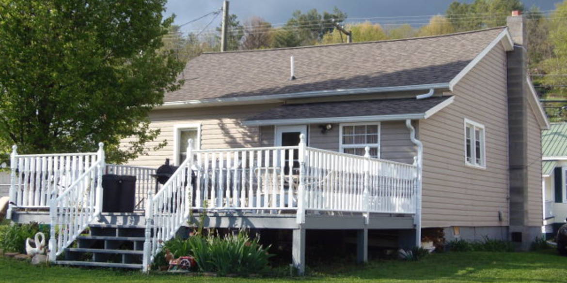 Brivity 124 W. Main Street Fries, VA 24330