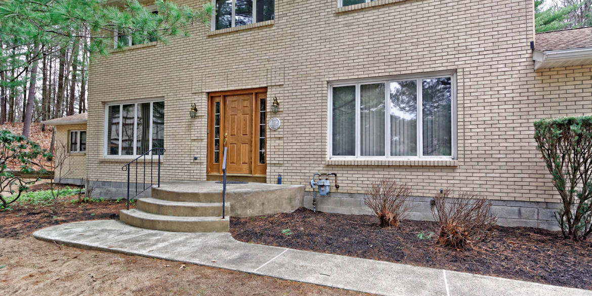 Brivity 1109 Serafini Drive Schenectady, NY 12303