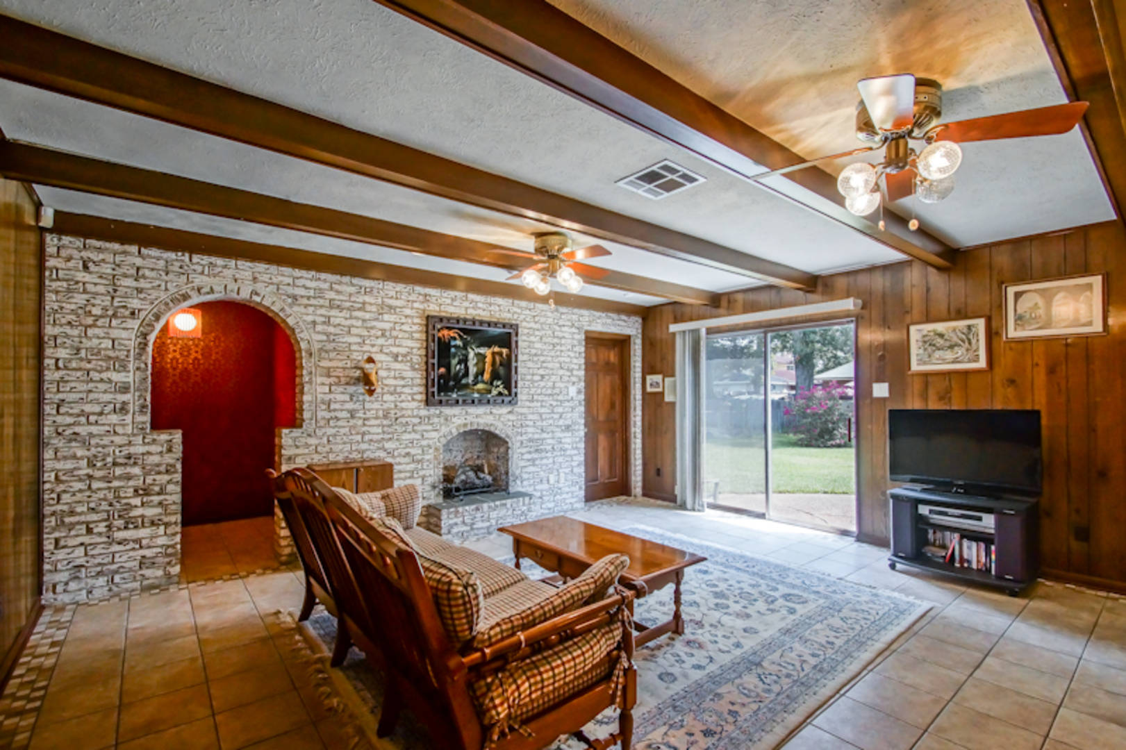 Brivity 1901 Transcontinental Drive Metairie , LA 70001 Virtual Tour