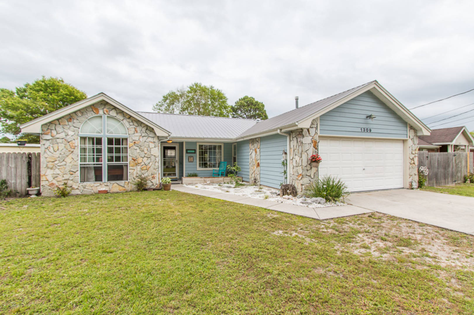 1309 South Berthe Ave. Panama City, FL 32404