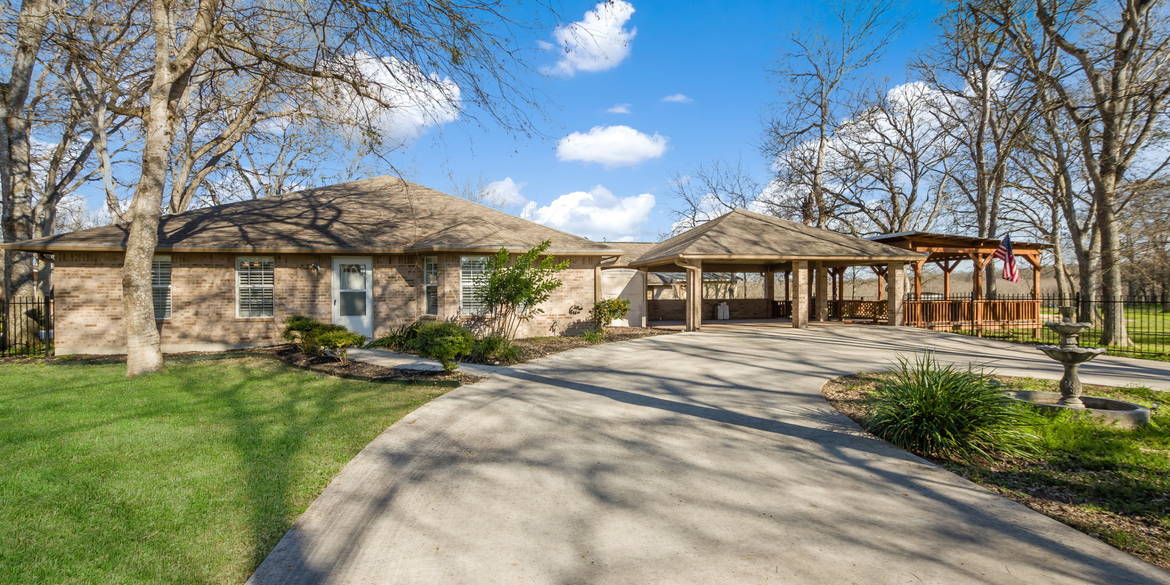 Brivity 261 Turtle Lane Seguin, TX 78155