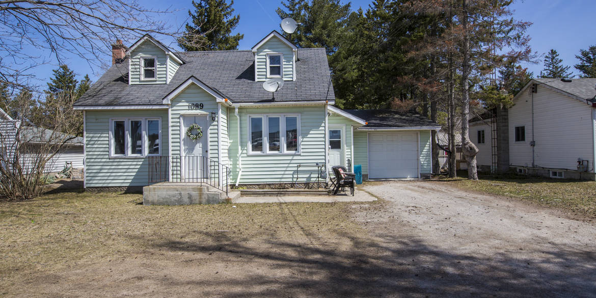 Brivity 1089 Bayfield Street North Midhurst, ON L0L1X1