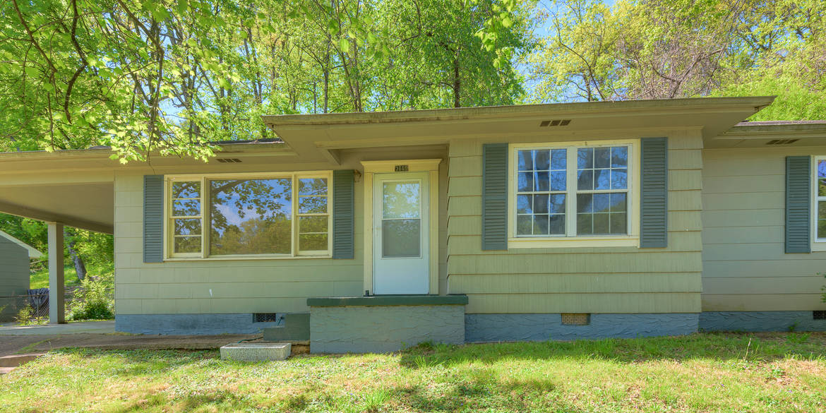 Brivity 3665 Thrushwood Drive Chattanooga, TN 37415