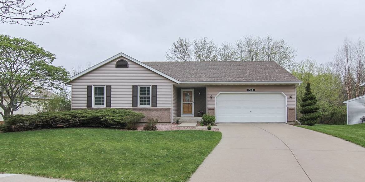 Brivity 744 Willow Run St Cottage Grove, WI 53527