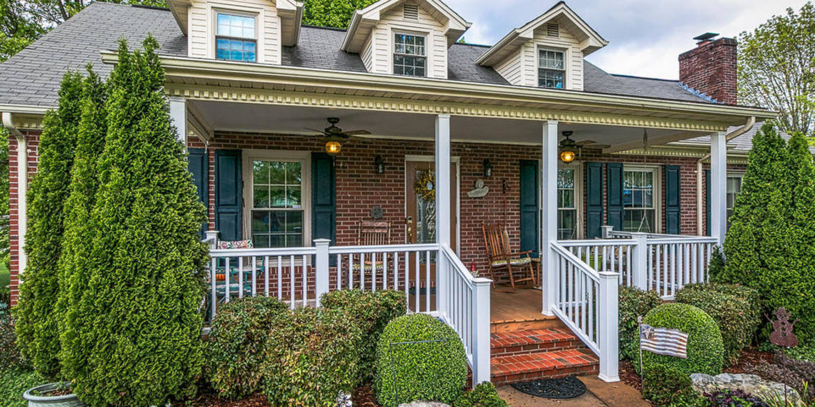 Brivity 313 Hale Meade Drive Johnson City, TN 37615