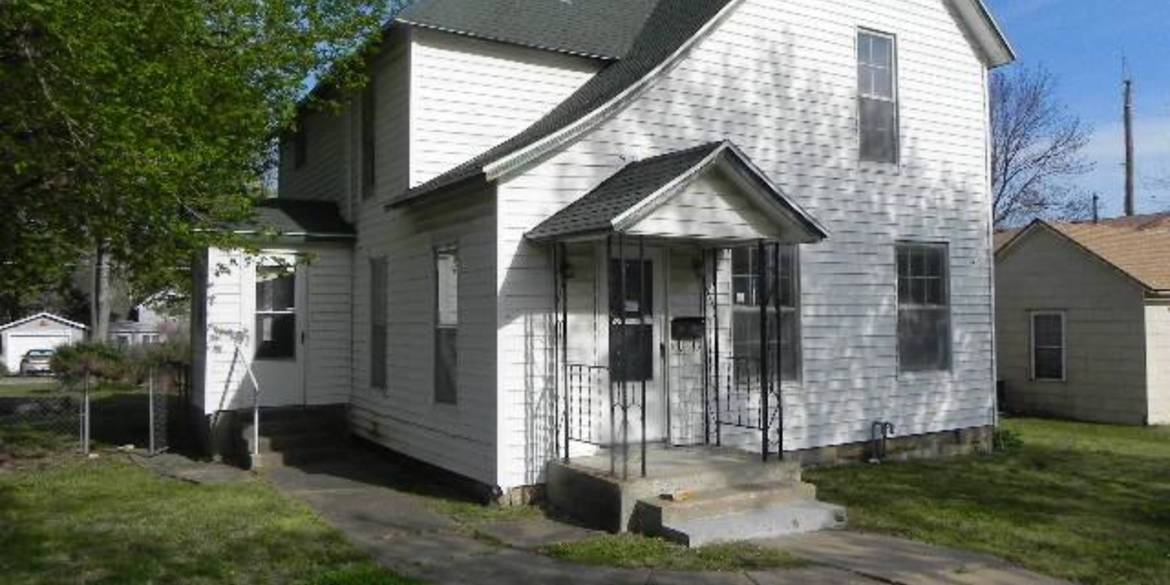 Brivity 210 S 10th Independence, KS 67301