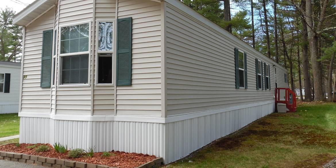 Brivity 99 Colonial Village Somersworth, NH 03878