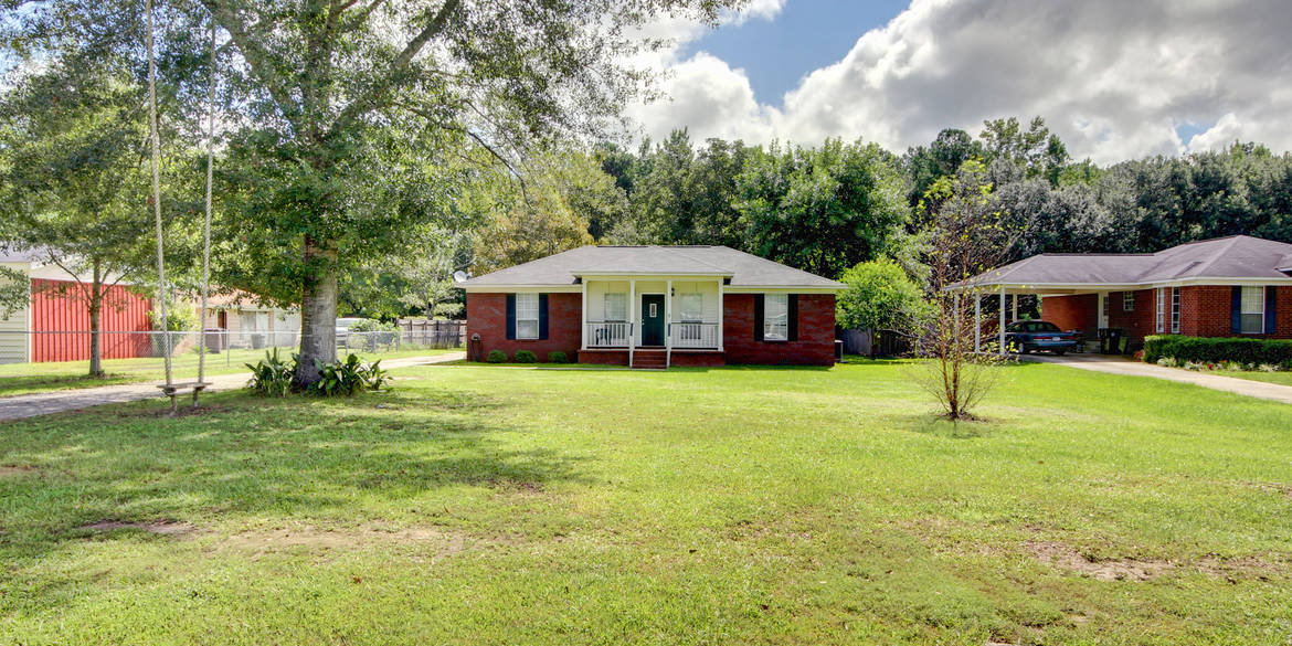 Brivity 5470 Park Street Satsuma, AL 36572