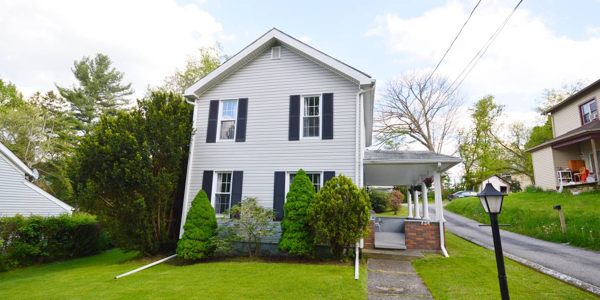 Brivity 8214 Center St Garrettsville, OH 44231