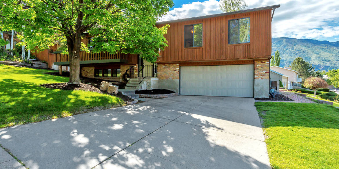 Brivity 10923 S Pleasant View Dr. Sandy Sandy, UT 84092