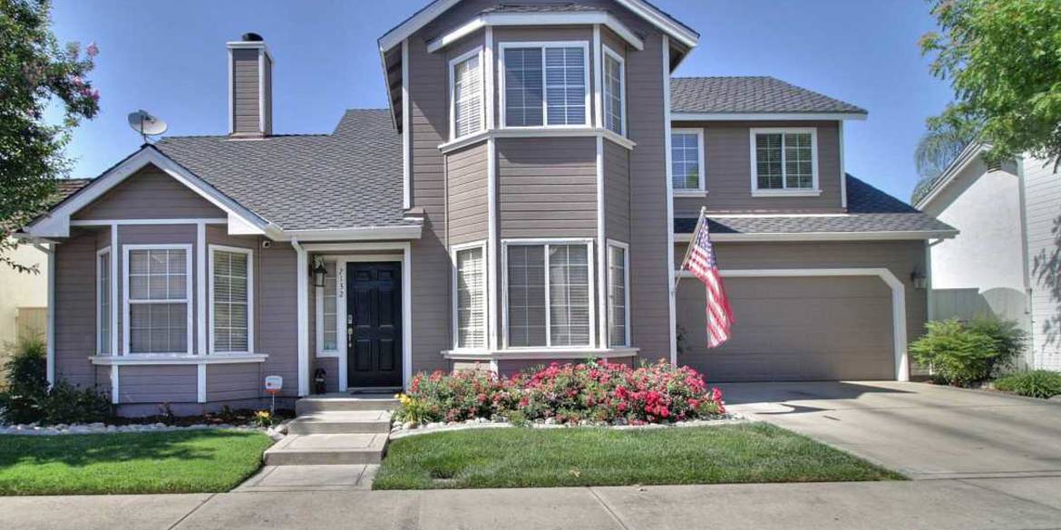 Brivity 2132 Cobblestone Manor Modesto, CA 95355