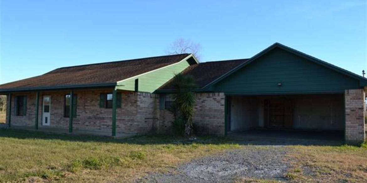 Brivity 13817 COON ROAD Winnie, TX 77665