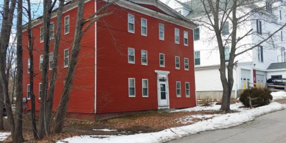 Brivity 411 Fourth Street Rollinsford, NH 03869