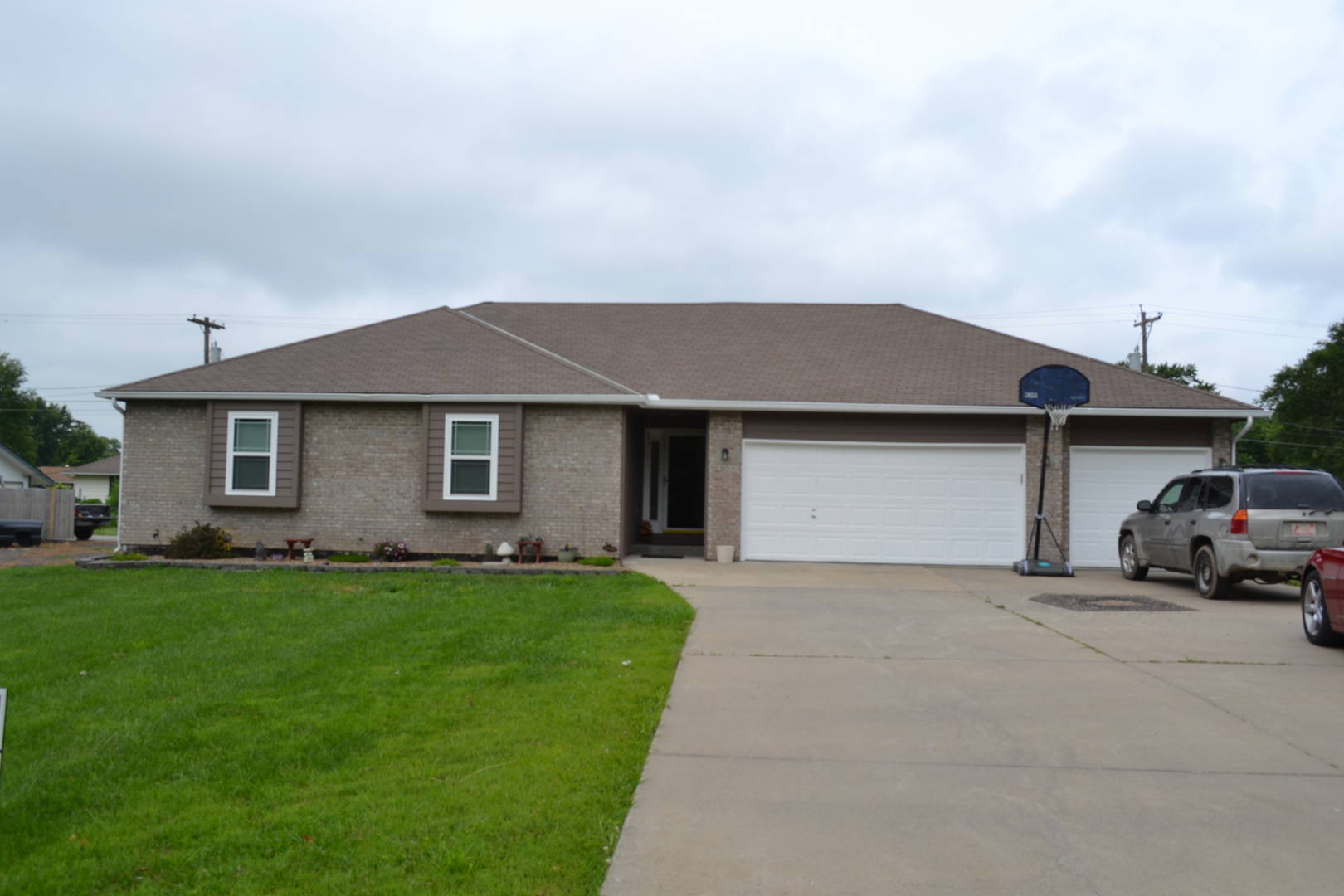 302 Poplar St.  Perry, KS 66073