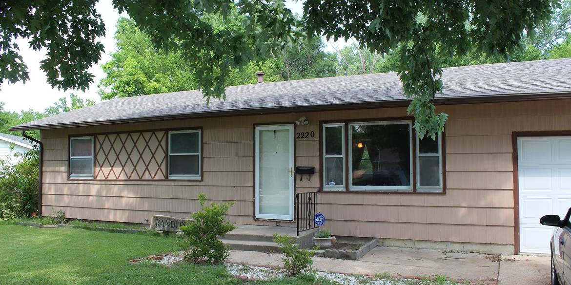 Brivity 2220 SE Burr St Topeka, KS 66605