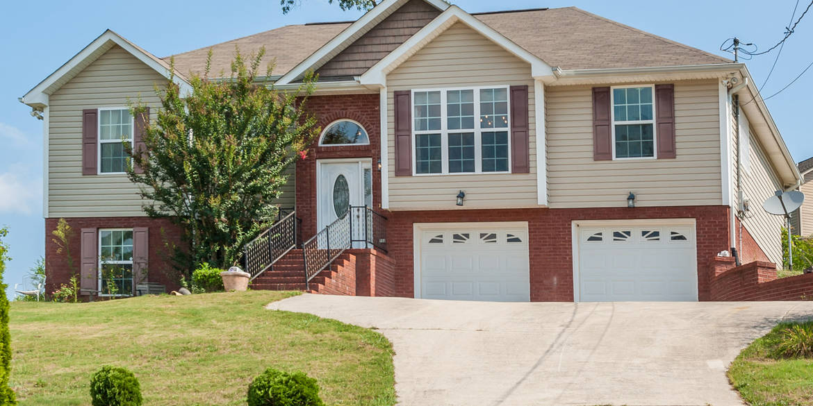 Brivity 97 Abbey Drive Ringgold, GA 30736