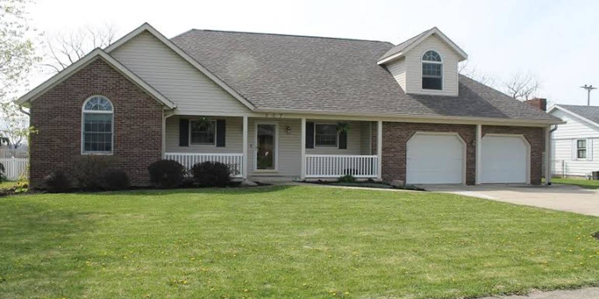 Brivity 207 N Clawil Street Brookston, IN 47923