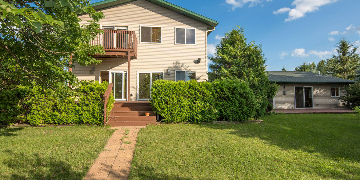 Brivity 33931 Star Ridge Dr Dent, MN 56528