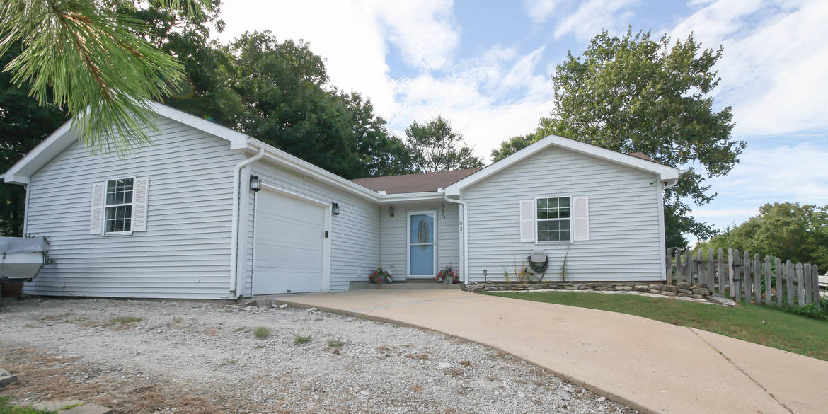 Brivity 102 Shawn Rd Kirbyville, MO 65679