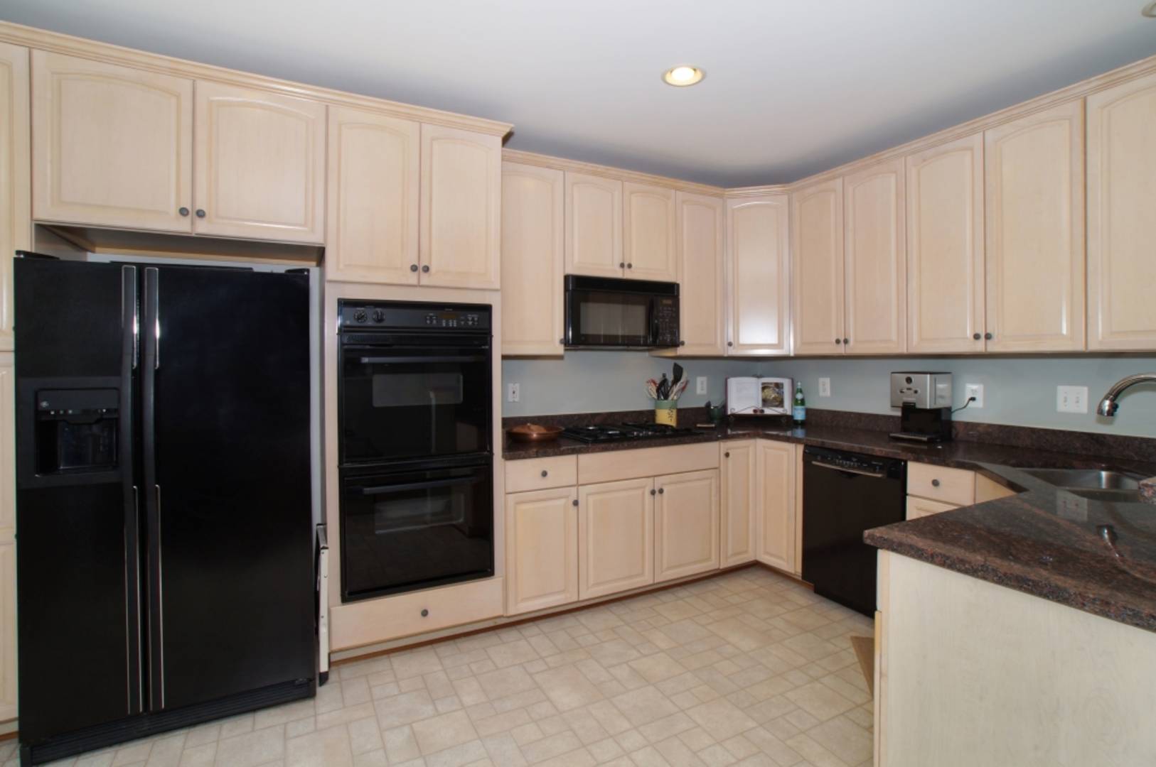 5747 GOVERNORS POND CIR Alexandria, VA 22310