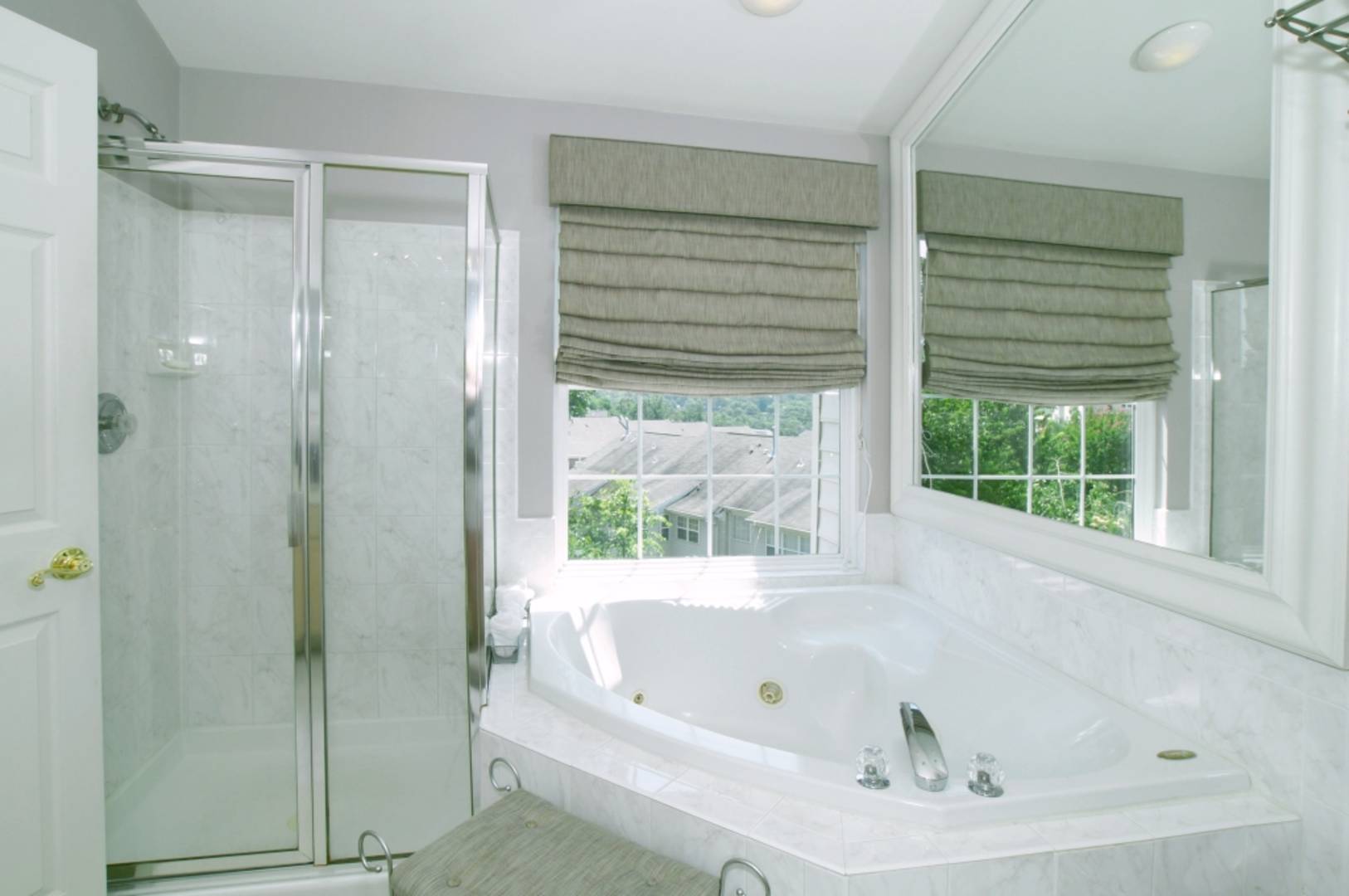 5747 GOVERNORS POND CIR Alexandria, VA 22310