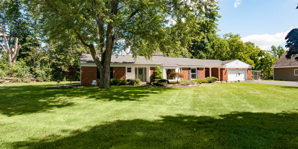 Brivity 26508 Farmington Road Farmington Hills 48334