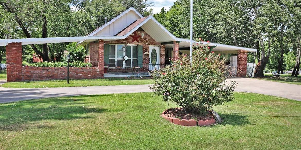 Brivity 2173 S 10th Independence, KS 67301