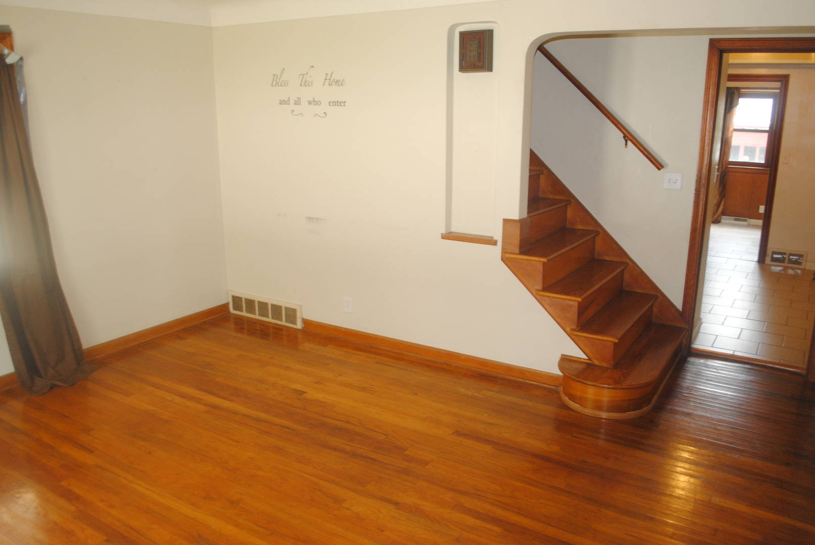 Brivity 5230 Erwin St Maple Heights, OH 44137 Virtual Tour