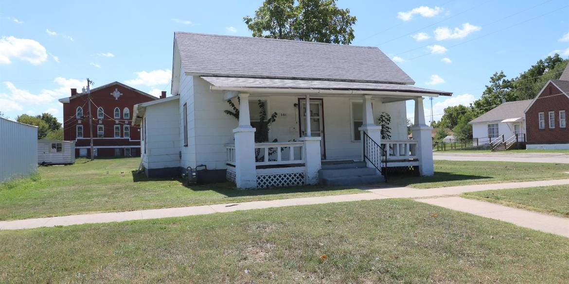 Brivity 501 E 5th Coffeyville, KS 67337
