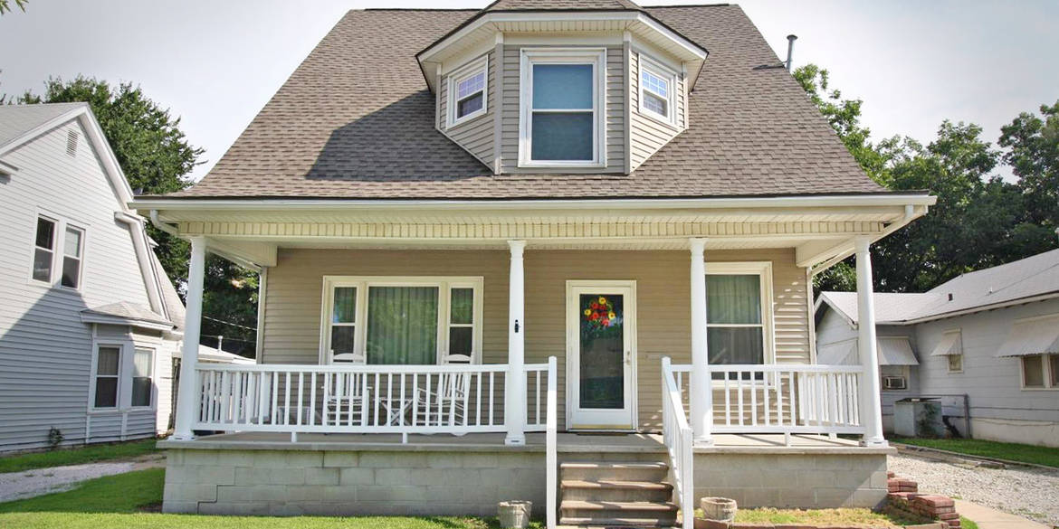 Brivity 704 W 9th Coffeyville, KS 67337