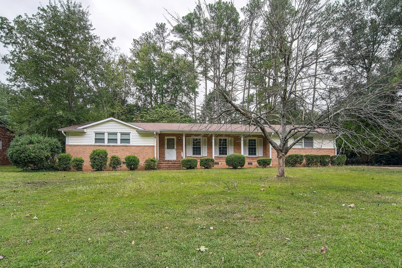 Brivity 1624 Fernwood Glendale Road Spartanburg, SC 29307 Virtual Tour