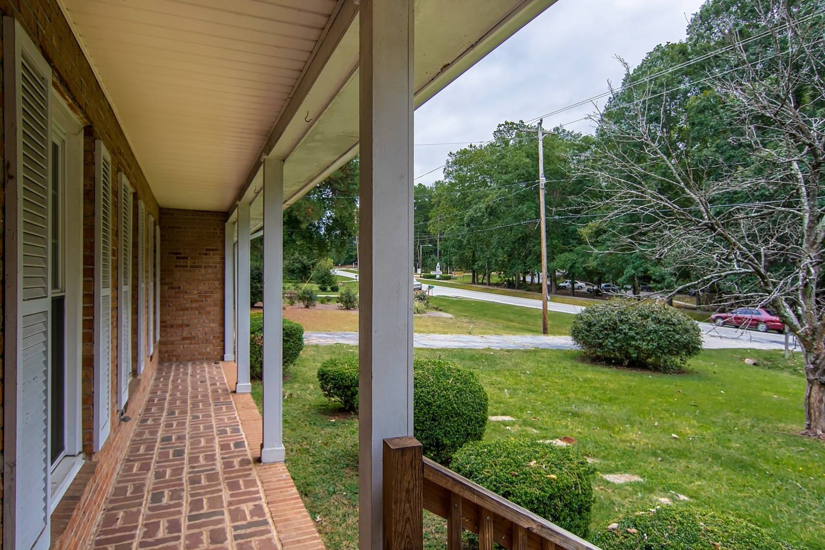 Brivity 1624 Fernwood Glendale Road Spartanburg, SC 29307 Virtual Tour