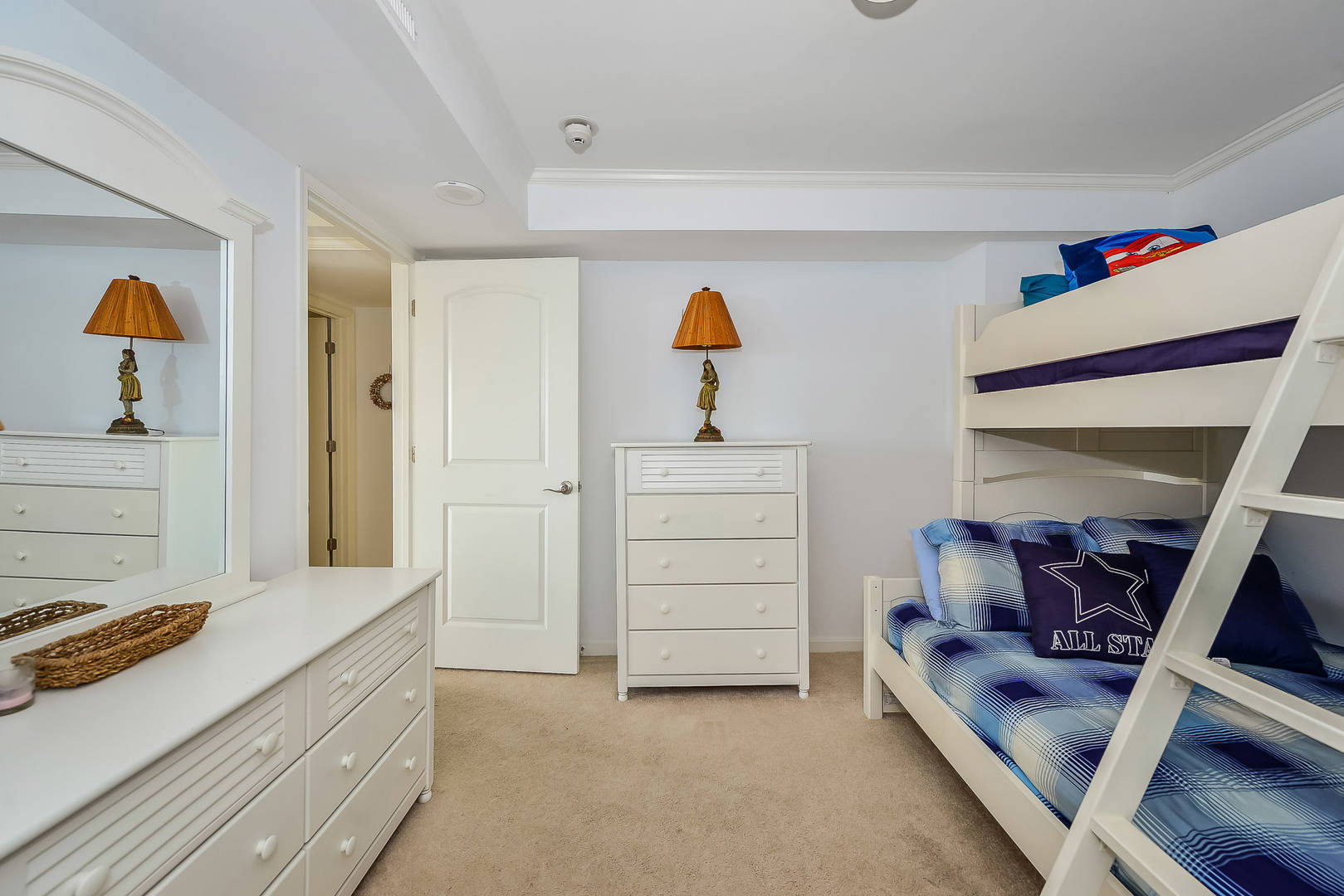 4201 Coastal Hwy #605 Makai Ocean City, MD 21842