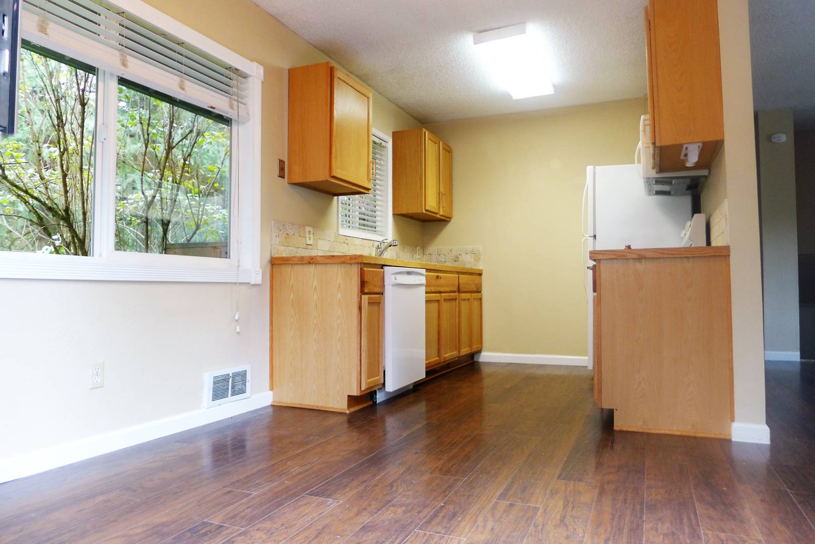 1110-1106 31st Ave SW Puyallup, WA 98373