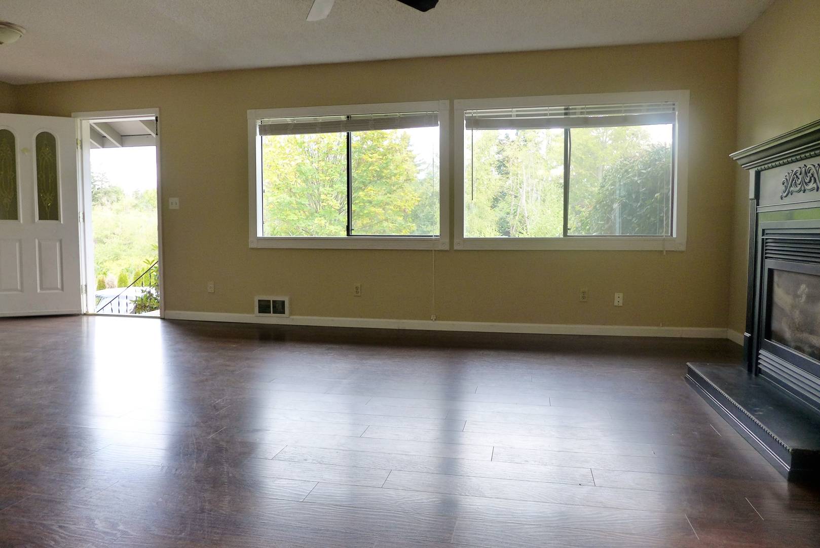1110-1106 31st Ave SW Puyallup, WA 98373