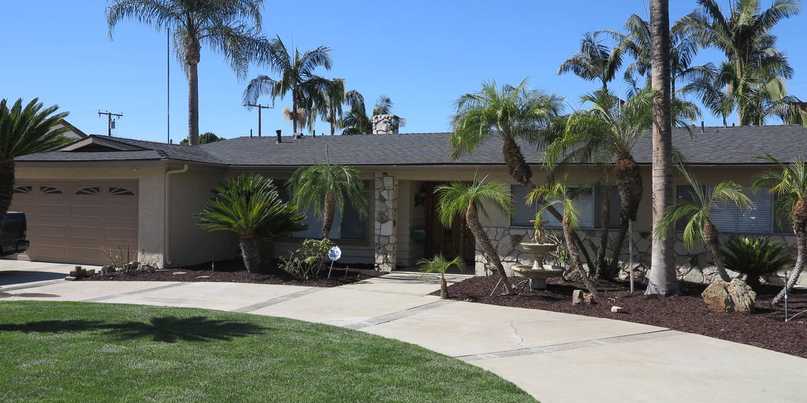 Brivity 8615 California Ave. Whittier, CA 90605