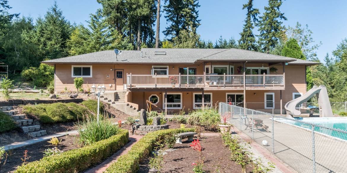 Brivity 18418 Mineral Springs Hubbard, OR 97032